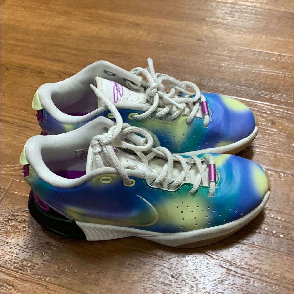 Nike Lebron James 21 “Movie Night” Basketball sneakers